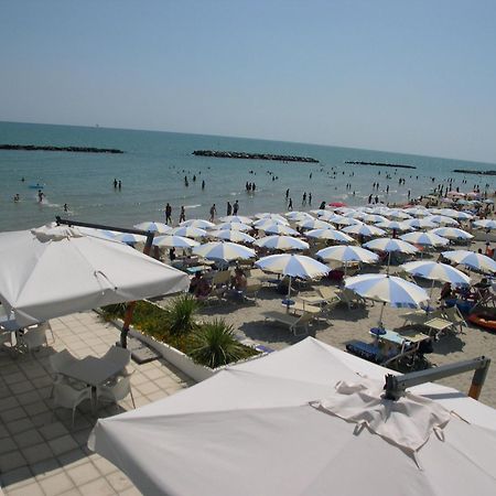 كوبرا ماريتيما Residence I Delfini المظهر الخارجي الصورة