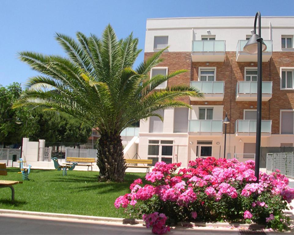 كوبرا ماريتيما Residence I Delfini المظهر الخارجي الصورة