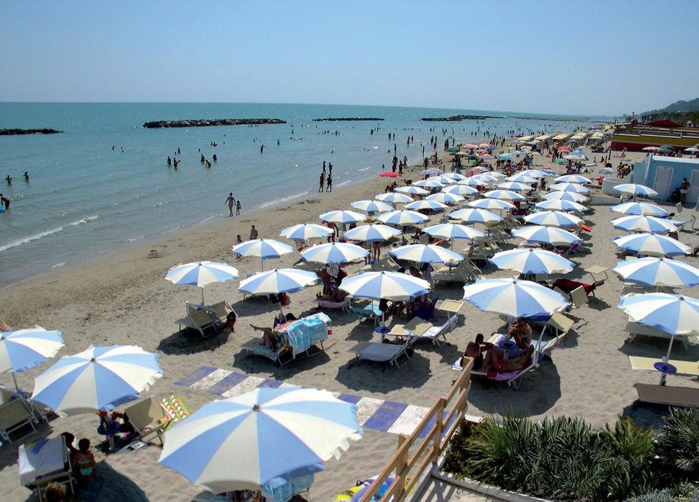 كوبرا ماريتيما Residence I Delfini المظهر الخارجي الصورة